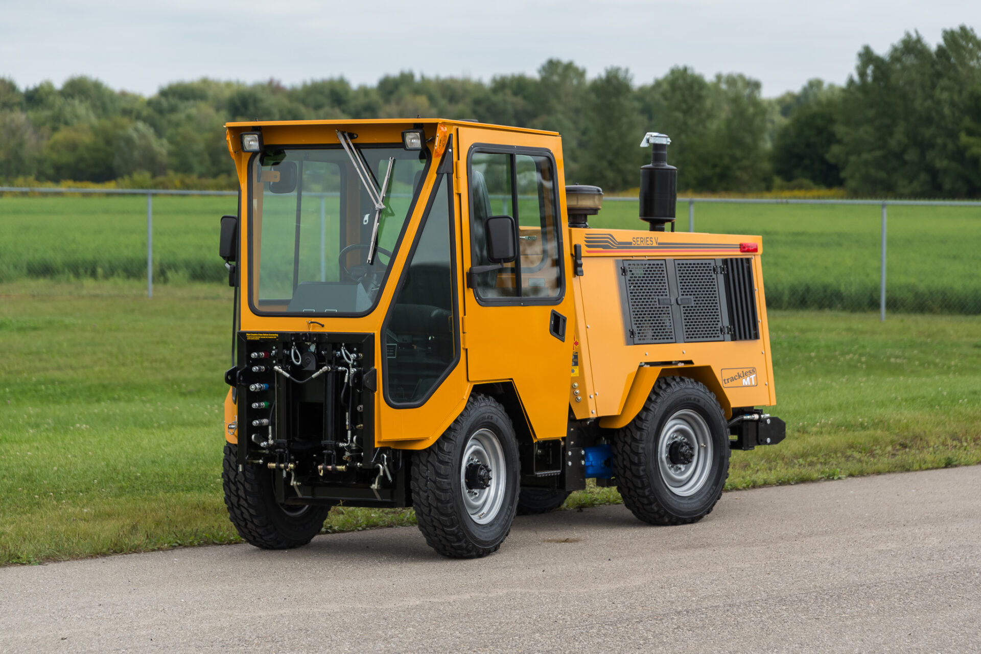 trackless vehicles mt5 tractor