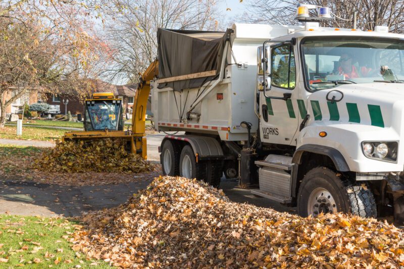 Municipal Leaf Cleanup With The Trackless Leaf Loader - Trackless Vehicles