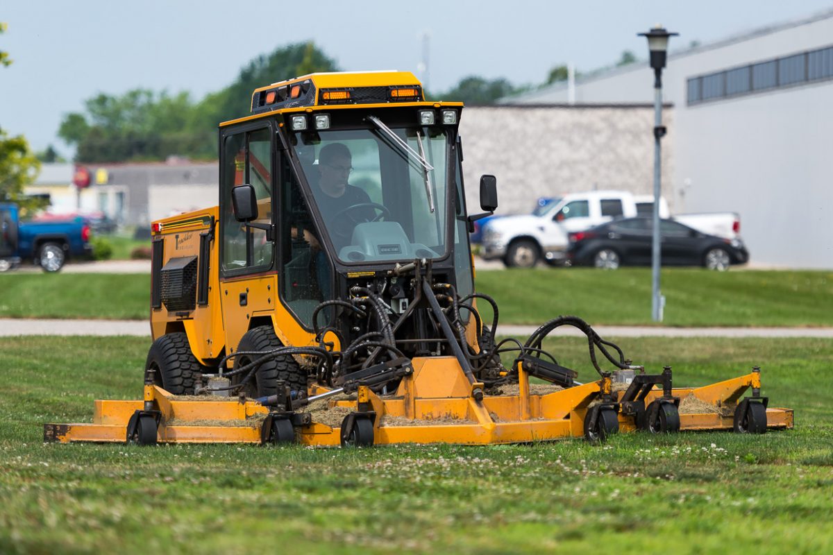 Trackless Summer Attachments - Trackless Vehicles